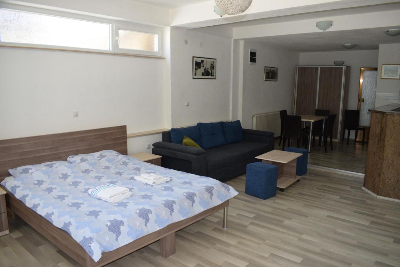 Apartments Smakoski Ohrid Bagian luar foto